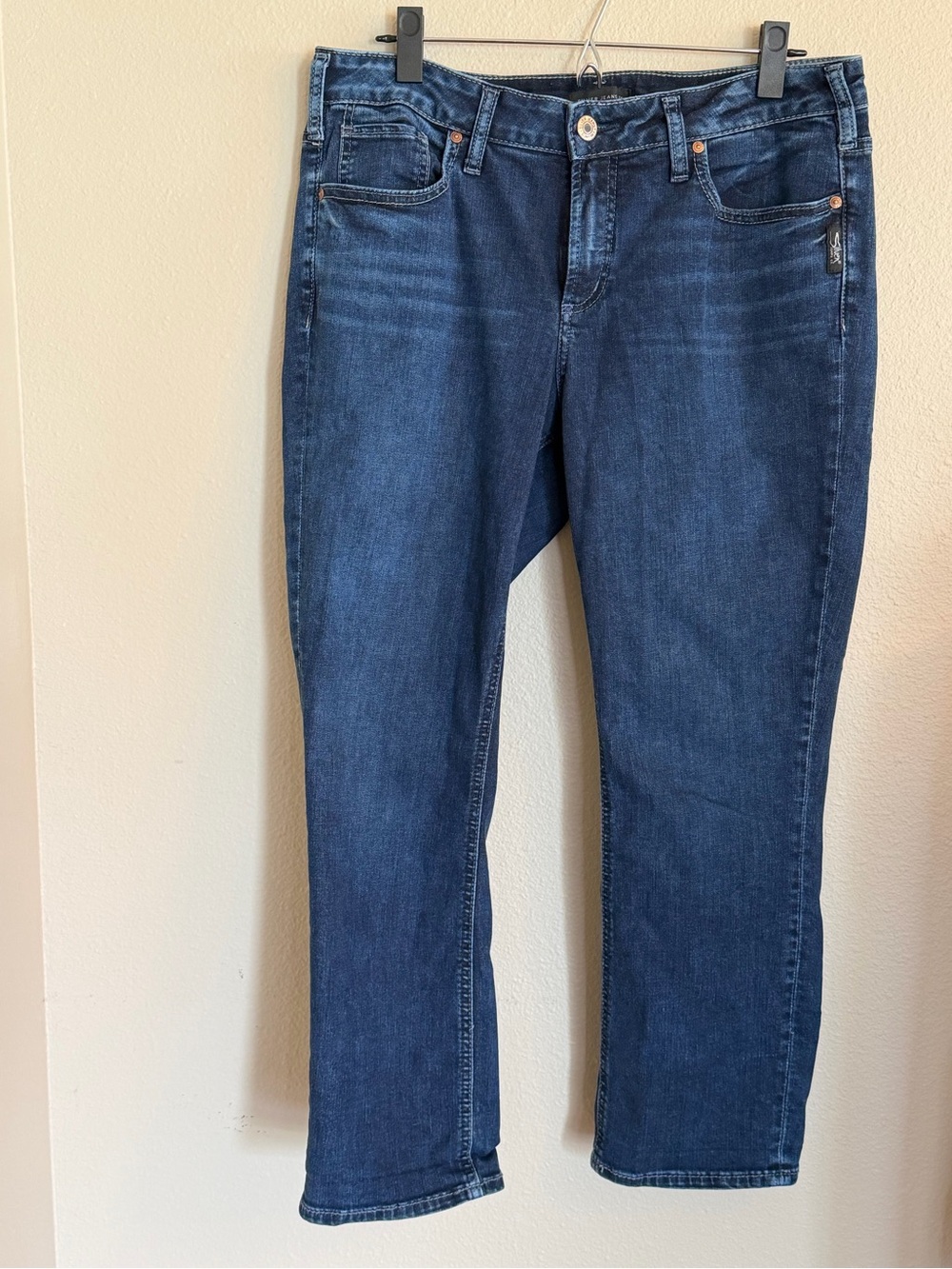 SilverJeans Suki Capri Jeans in Dark Indigo Size 33